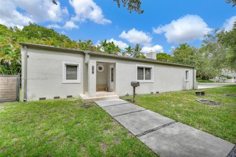 Casa en venta en Miami Springs, Florida, 3 dormitorios, 122.17 m2 № 1817648 - foto 2