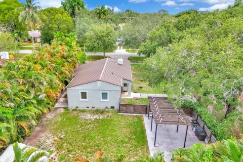 Casa en venta en Miami Springs, Florida, 3 dormitorios, 122.17 m2 № 1817648 - foto 13