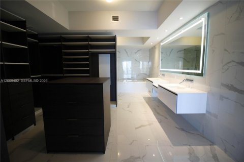 Condominio en alquiler en Aventura, Florida, 3 dormitorios, 248.05 m2 № 2072419 - foto 18