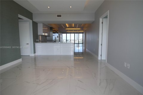 Condominio en alquiler en Aventura, Florida, 3 dormitorios, 248.05 m2 № 2072419 - foto 12