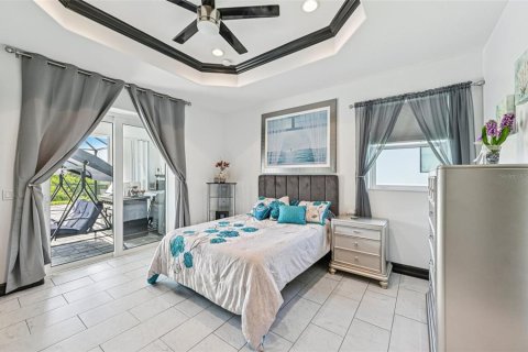 House in Port Charlotte, Florida 3 bedrooms, 160.72 sq.m. № 1784392 - photo 20