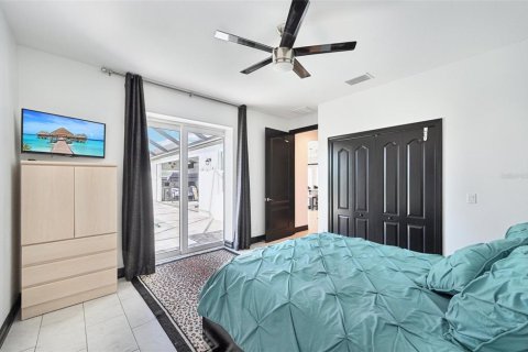 House in Port Charlotte, Florida 3 bedrooms, 160.72 sq.m. № 1784392 - photo 17