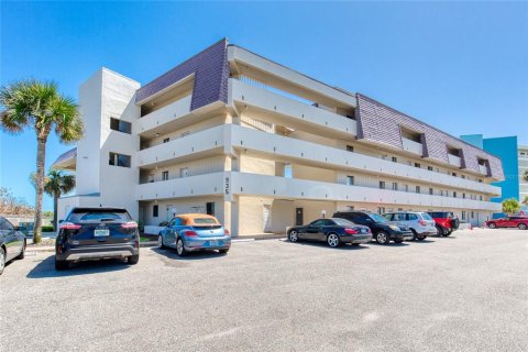 Condo in Ormond Beach, Florida, 1 bedroom № 2228478