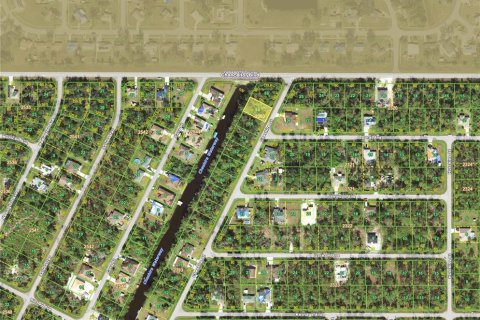 Land in Port Charlotte, Florida № 1908172 - photo 1