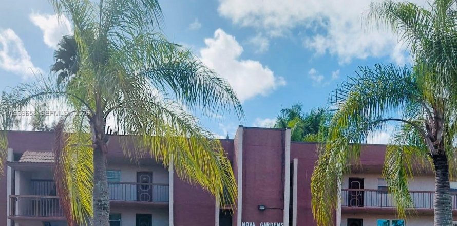 Condo à Davie, Floride, 1 chambre  № 1997476