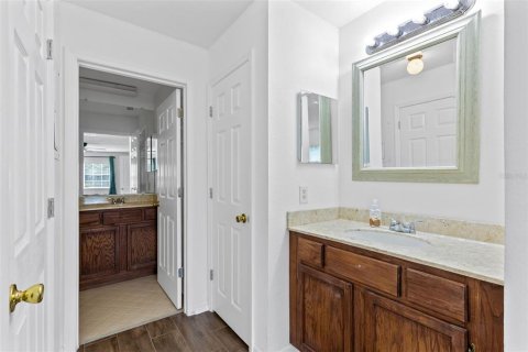 Condo in Longwood, Florida, 2 bedrooms  № 2220289 - photo 18