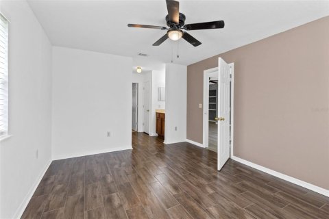 Condo in Longwood, Florida, 2 bedrooms  № 2220289 - photo 16