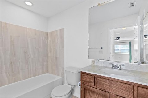 Condo in Longwood, Florida, 2 bedrooms  № 2220289 - photo 19