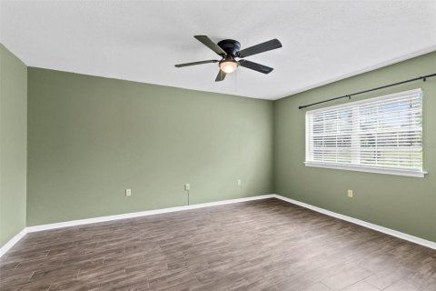 Condo in Longwood, Florida, 2 bedrooms  № 2220289 - photo 11