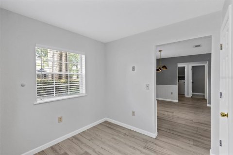 Condo in Longwood, Florida, 2 bedrooms  № 2220289 - photo 7