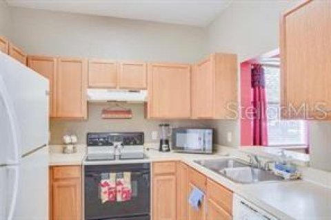 Touwnhouse à louer à Orlando, Floride: 3 chambres, 133.69 m2 № 2155851 - photo 5