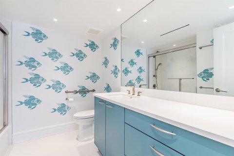 Copropriété à louer à Palm Beach, Floride: 2 chambres, 159.42 m2 № 2417895 - photo 13