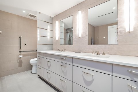 Copropriété à louer à Palm Beach, Floride: 2 chambres, 159.42 m2 № 2417895 - photo 11