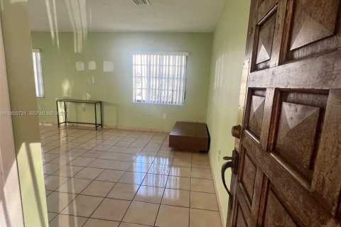 Condominio en venta en Miami, Florida, 3 dormitorios, 121.98 m2 № 2011603 - foto 2