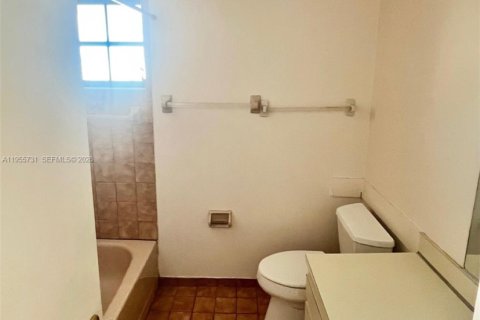 Condominio en venta en Miami, Florida, 3 dormitorios, 121.98 m2 № 2011603 - foto 14