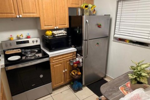 Copropriété à vendre à Miami, Floride: 2 chambres, 74.32 m2 № 1989906 - photo 4