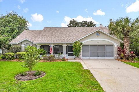 House in Palm Coast, Florida 4 bedrooms, 195.75 sq.m. № 1919561 - photo 1