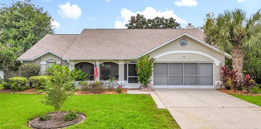 Villa ou maison à Palm Coast, Floride 4 chambres, 195.75 m2 № 1919561