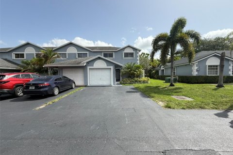 Townhouse in Miami, Florida 3 bedrooms, 166.67 sq.m. № 1920324 - photo 4