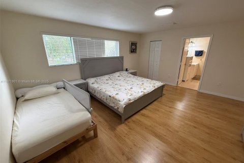 Townhouse in Miami, Florida 3 bedrooms, 166.67 sq.m. № 1920324 - photo 24