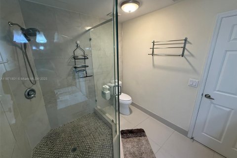 Townhouse in Miami, Florida 3 bedrooms, 166.67 sq.m. № 1920324 - photo 28