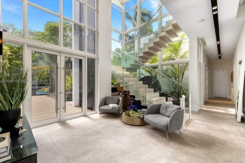 House in Pinecrest, Florida 8 bedrooms, 837.89 sq.m. № 2188794 - photo 16