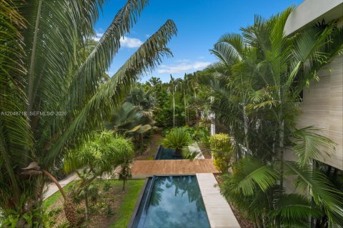 House in Pinecrest, Florida 8 bedrooms, 837.89 sq.m. № 2188794 - photo 7