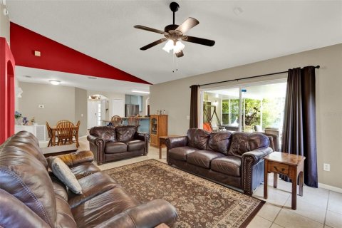 Casa en venta en Winter Garden, Florida, 3 dormitorios, 156.91 m2 № 1900014 - foto 2