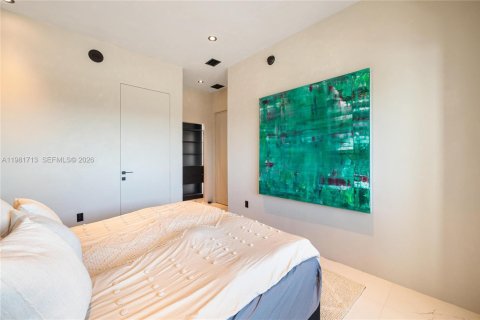 Condo in Miami, Florida, 3 bedrooms  № 2042983 - photo 20