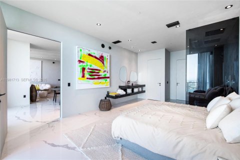 Condo in Miami, Florida, 3 bedrooms  № 2042983 - photo 9