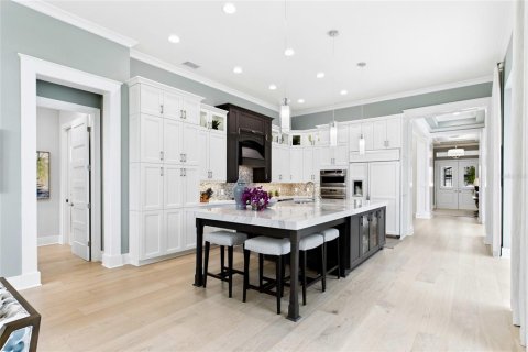 House in Naples, Florida 4 bedrooms, 270.9 sq.m. № 2423625 - photo 16