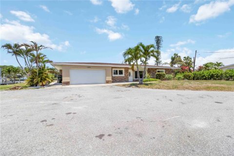 Casa en venta en Englewood, Florida, 3 dormitorios, 213.86 m2 № 1757958 - foto 3