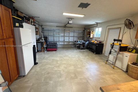 Casa en venta en Miami, Florida, 4 dormitorios, 176.51 m2 № 1836557 - foto 24