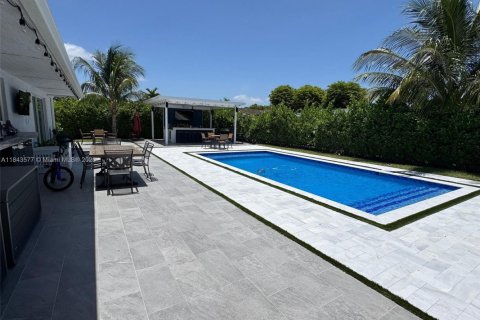 Casa en venta en Miami, Florida, 4 dormitorios, 176.51 m2 № 1836557 - foto 10
