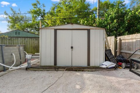 House in Largo, Florida 4 bedrooms, 93.83 sq.m. № 2092976 - photo 25