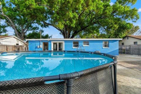 House in Largo, Florida 4 bedrooms, 93.83 sq.m. № 2092976 - photo 23