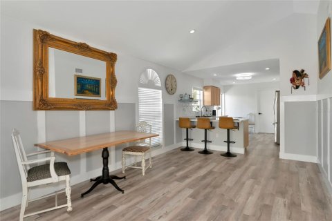 House in Bradenton, Florida 2 bedrooms, 159.61 sq.m. № 1570033 - photo 13
