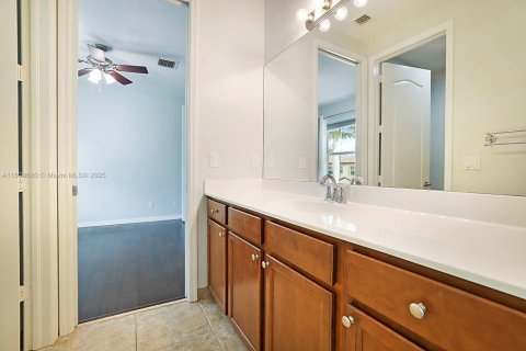 Купить таунхаус в Палм-Бич-Гарденс, Флорида 3 спальни, 159.61м2, № 1936263 - фото 27