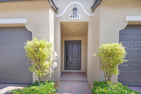 Купить таунхаус в Палм-Бич-Гарденс, Флорида 3 спальни, 159.61м2, № 1936263 - фото 3