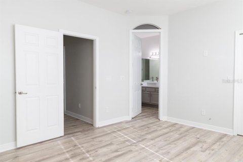 Adosado en venta en Tampa, Florida, 3 dormitorios, 147.44 m2 № 1785084 - foto 26
