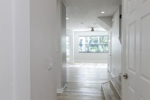 Adosado en venta en Tampa, Florida, 3 dormitorios, 147.44 m2 № 1785084 - foto 15