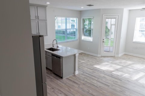 Adosado en venta en Tampa, Florida, 3 dormitorios, 147.44 m2 № 1785084 - foto 16