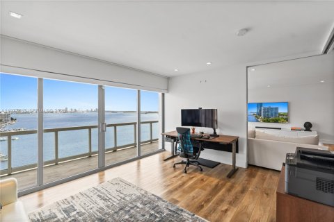 Купить кондоминиум в Майами, Флорида 3 спальни, 158.21м2, № 2042427 - фото 21