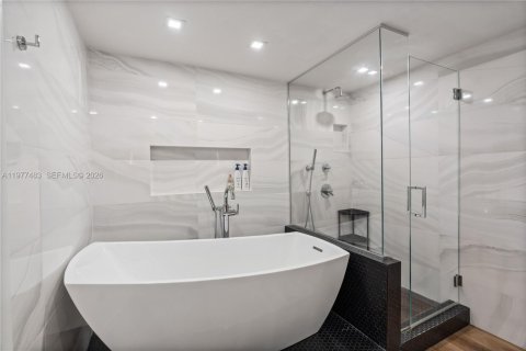 Купить кондоминиум в Майами, Флорида 3 спальни, 158.21м2, № 2042427 - фото 26