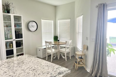 Casa en venta en Land O' Lakes, Florida, 3 dormitorios, 156.35 m2 № 1908797 - foto 7