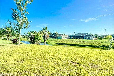 Villa ou maison à vendre à Rotonda, Floride: 4 chambres, 228.91 m2 № 1792010 - photo 27