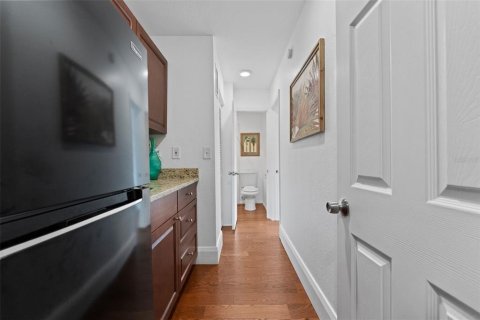 House in Saint Petersburg, Florida 6 bedrooms, 283.54 sq.m. № 1751968 - photo 24