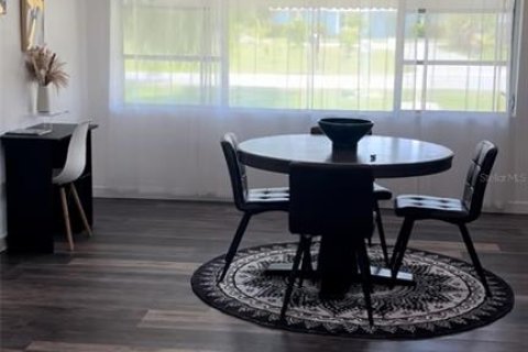 Casa en venta en Fort Myers, Florida, 2 dormitorios, 136.38 m2 № 1876207 - foto 20
