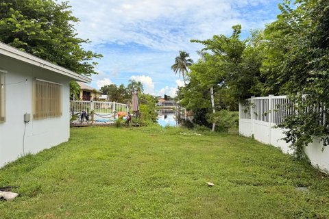 Casa en venta en Fort Myers, Florida, 2 dormitorios, 136.38 m2 № 1876207 - foto 26