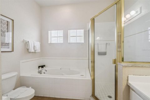 Condo in Davenport, Florida, 3 bedrooms № 2198605 - photo 21
